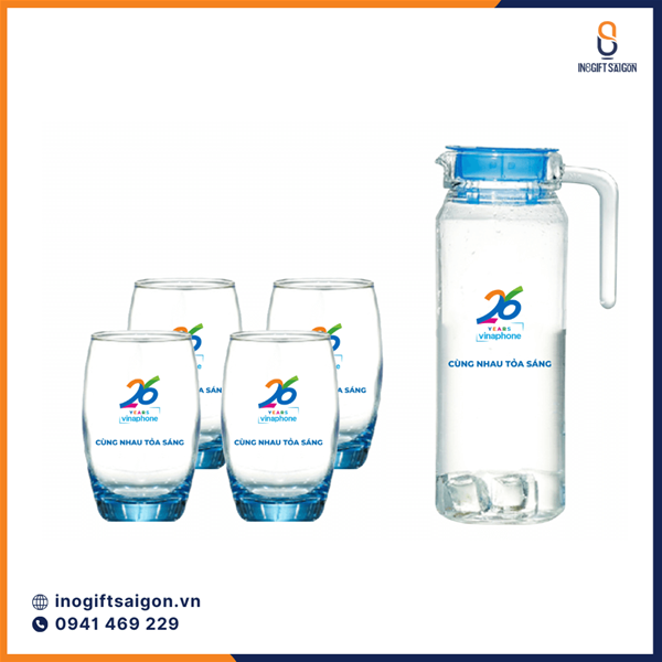 Quà tặng bộ bình 4 ly thủy tinh in logo số lượng lớn, giá tốt