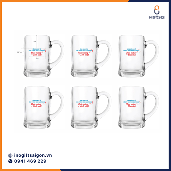 Ly thủy tinh có quai in logo: Quà tặng sinh nhật công ty