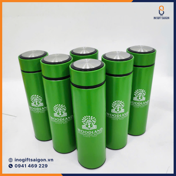 Bình giữ nhiệt in logo: Quà tặng doanh nghiệp số lượng lớn